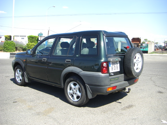 vista trasera izquierda LAND ROVER FREELANDER 2.0 TD4 97CV AUTOMATICO