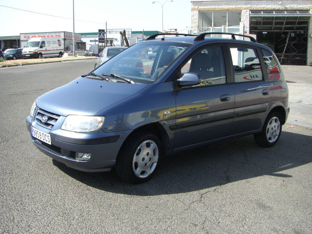 vista delantera izquierda HYNDAI MATRIX 1.5 DIESEL 80CV