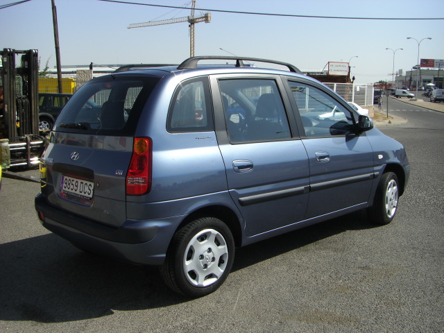 vista trasera derecha HYNDAI MATRIX 1.5 DIESEL 80CV
