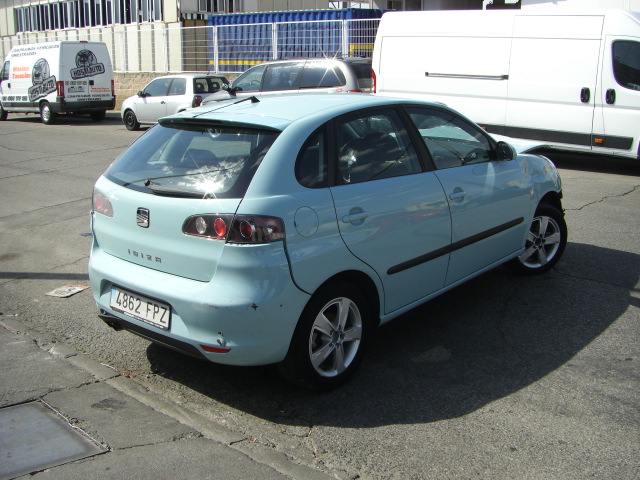 vista trasera derecha SEAT IBIZA 1.9 TDI 100CV