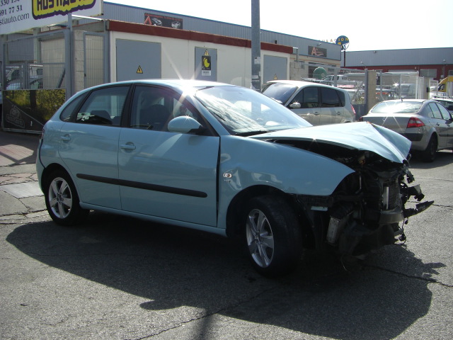 vista delantera derecha SEAT IBIZA 1.9 TDI 100CV