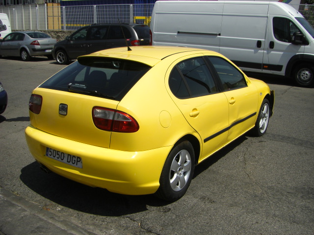 vista trasera derecha SEAT LEON SPORT 1.9 TDI 130CV
