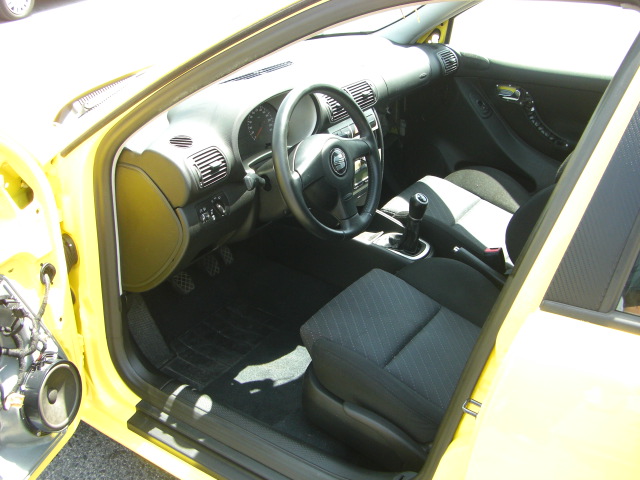 vista interior izquierdo SEAT LEON SPORT 1.9 TDI 130CV