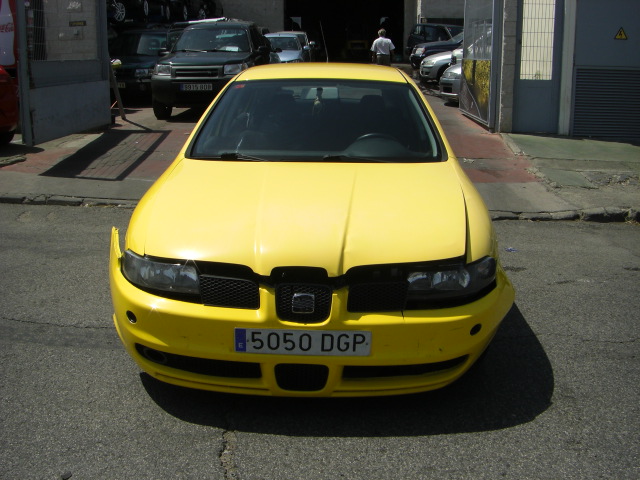 vista delantera SEAT LEON SPORT 1.9 TDI 130CV