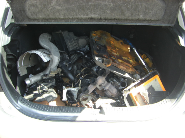 vista piezas en maletero MAZDA 3 1.6 DIESEL 108CV