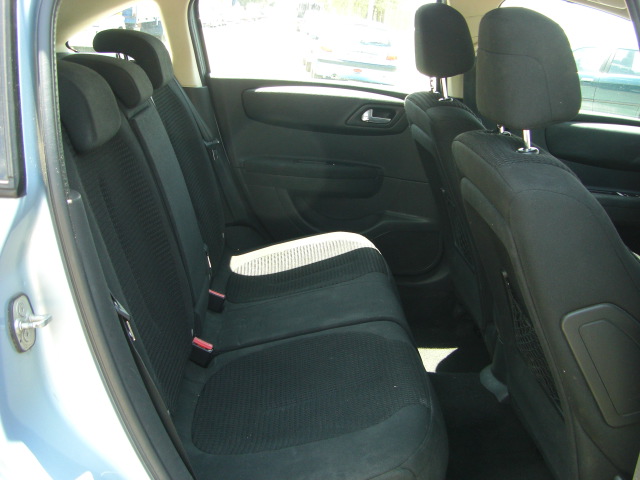 vista interior trasero CITROEN C-4 1.6 HDI 110CV VTR