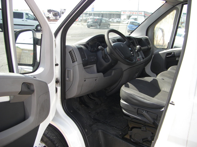 vista interior izquierdo CITROEN JUMPER 3.0 HDI 157CV