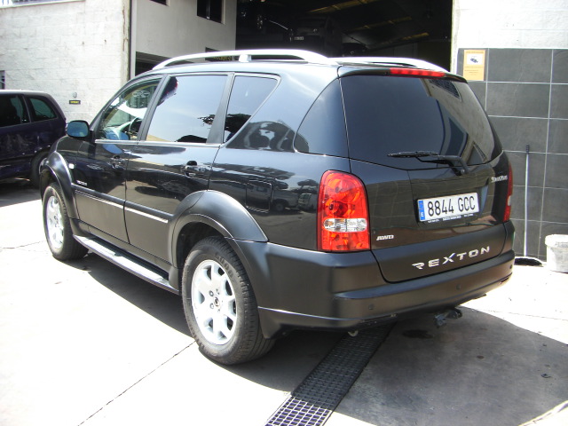 vista trasera izquierda SSANGYOUNG REXTON 3.0 AWD 186CV AUTOMATICO