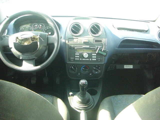 vista salpicadero FORD FIESTA 1.4 TDCI 80CV
