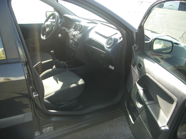 vista interior derecho FORD FIESTA 1.4 TDCI 80CV