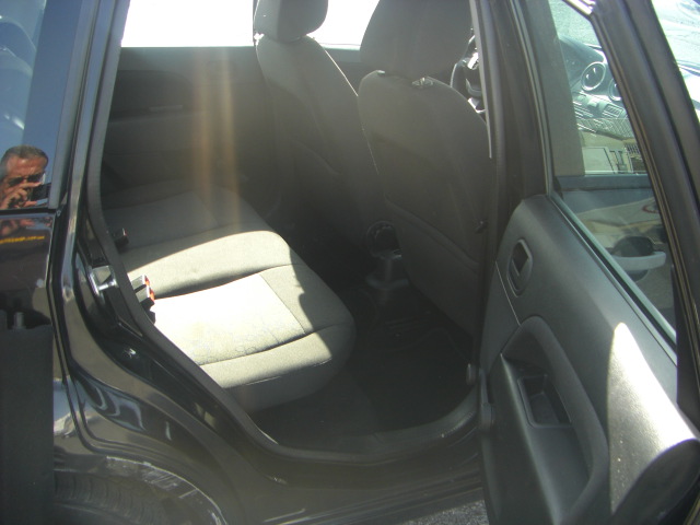 vista interior trasero 2 FORD FIESTA 1.4 TDCI 80CV