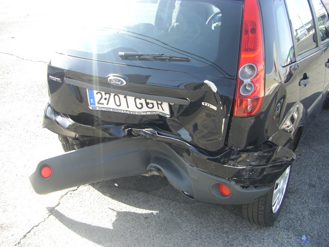 vista golpe trasero FORD FIESTA 1.4 TDCI 80CV