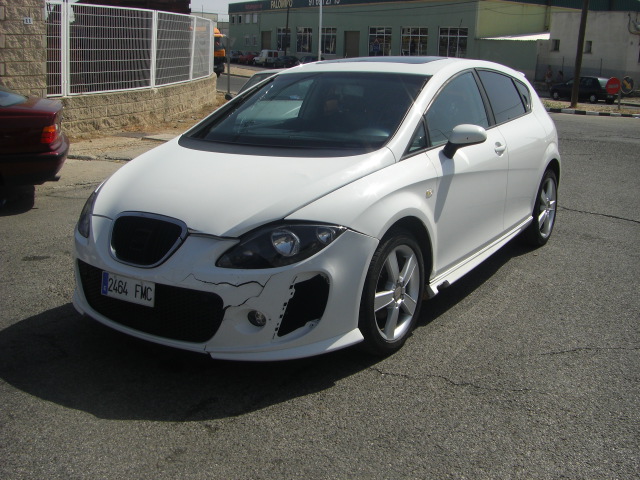 vista delantera izquierd SEAT LEON REFERENCE 1.9 TDI 105CV 