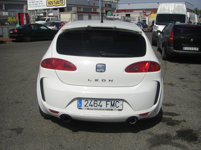 vista trasera SEAT LEON REFERENCE 1.9 TDI 105CV 