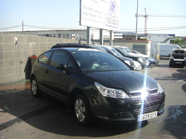vista delantera derecha CITROEN C-4 1.6 HDI VTR 90CV