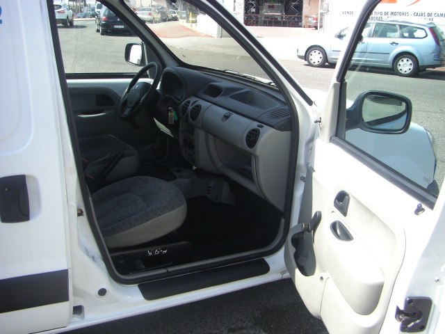 vista interior derecho RENAULT KANGOO 1.5 DCI 65CV