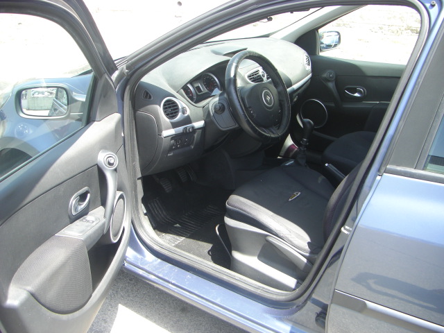 vista interior izquierdo RENAULT CLIO 1.5 DCI 107CV