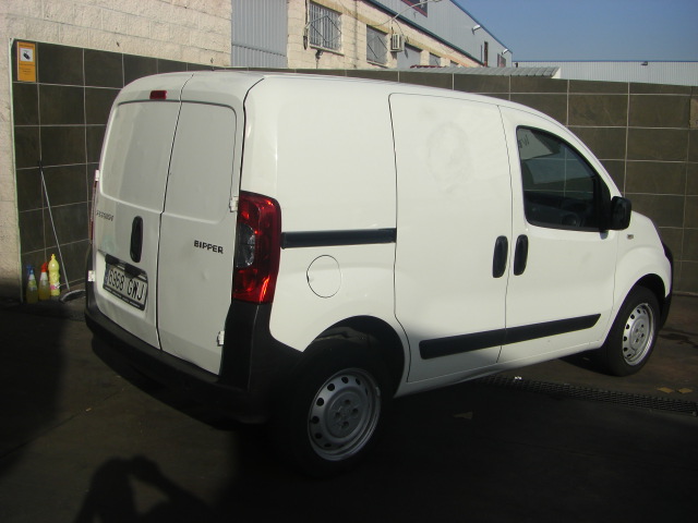 vista trasera derecha PEUGEOT BIPPER INDUSTRIAL 1.4 HDI 70CV