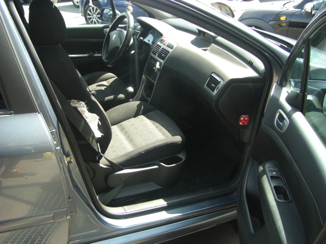 vista interior derecho PEUGEOT 307 SW 1.9 HDI 110CV 7PLAZAS
