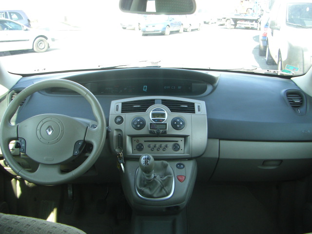 vista salpicadero RENAULT MEGANE SCENIC 1.9 DCI 130CV