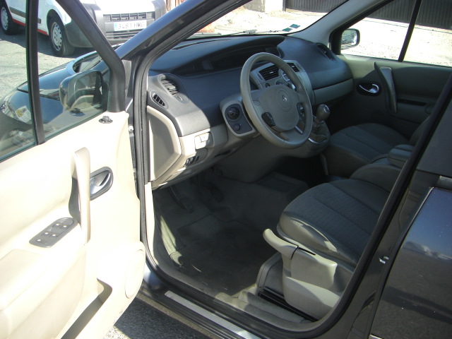 RENAULT MEGANE SCENIC 1.9 DCI 130CV