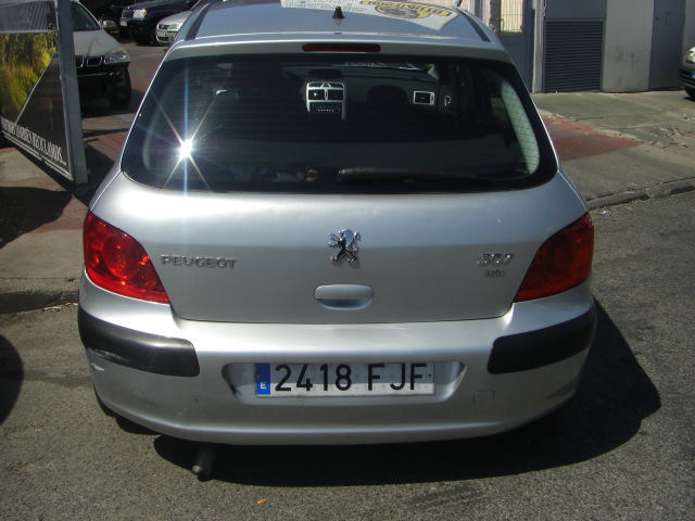 vista trasera PEUGEOT 307 1.6 HDI 110CV