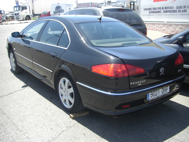 vista trasera izquierda PEUGEOT 607 2.7 HDI 204CV AUTOMATICO