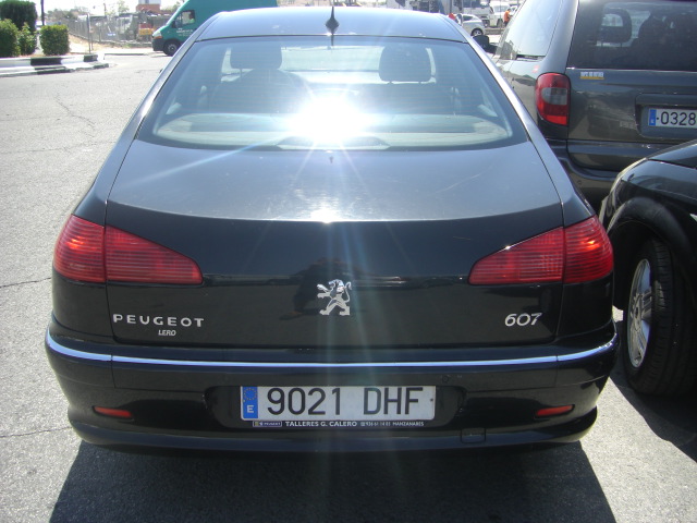 vista trasera PEUGEOT 607 2.7 HDI 204CV AUTOMATICO