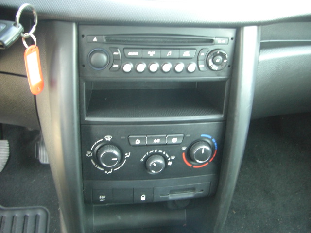 vista cd y a/c PEUGEOT 207 1.6 HDI 90CV