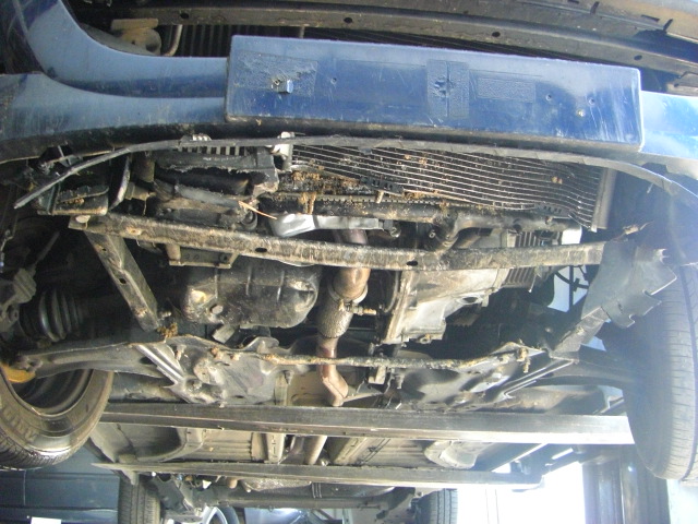 vista daños en bajos PEUGEOT 207 1.6 HDI 90CV