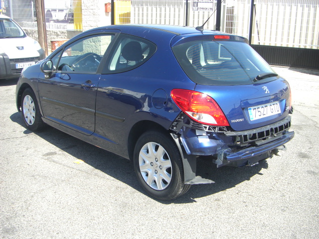 vista trasera izquierda PEUGEOT 207 1.6 HDI 90CV