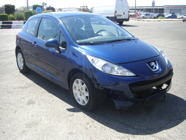 vista delantera derecha PEUGEOT 207 1.6 HDI 90CV