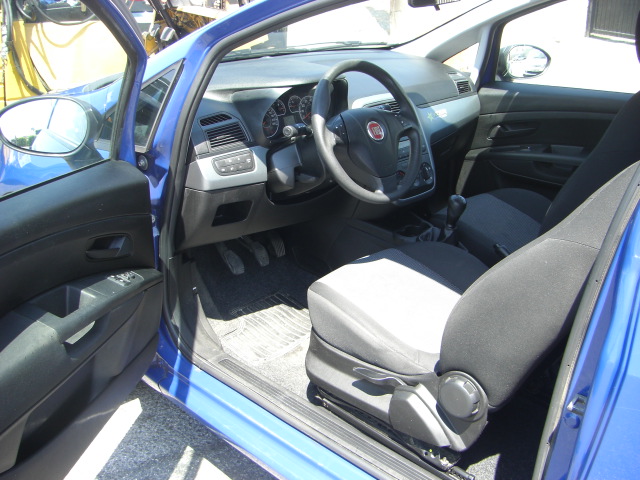 vista interior izquierdo FIAT GRANDE PUNTO VAN 1.3 MULTIJET 75CV