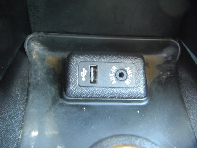 vista entrada aux y usb MINI ONE 1.6 GASOLINA 98CV