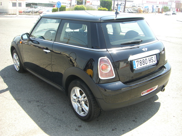 vista trasera izquierda MINI ONE 1.6 GASOLINA 98CV