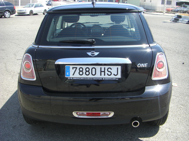 vista trasera MINI ONE 1.6 GASOLINA 98CV
