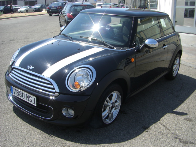 vista delantera izquierda MINI ONE 1.6 GASOLINA 98CV