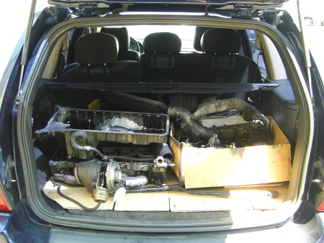 vista piezas en maletero JEEP GRAND CHEROKEE 2.7 CRDI 163CV AUTOMATICO