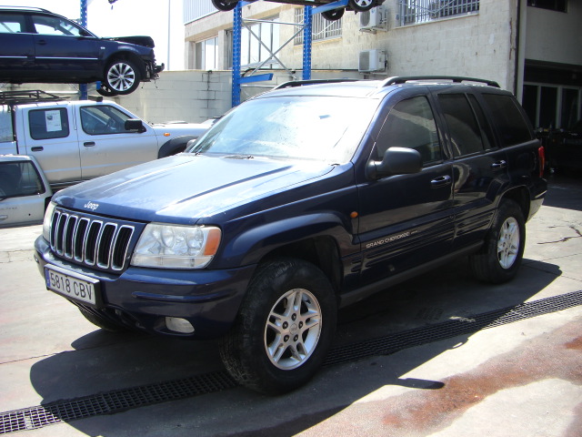 vista delantera izquierda JEEP GRAND CHEROKEE 2.7 CRDI 163CV AUTOMATICO
