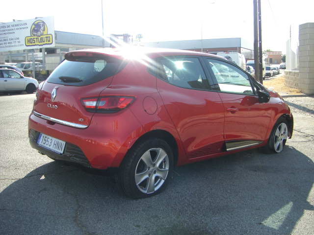 vista trasera derecha RENAULT CLIO 1.5 DCI 90CV