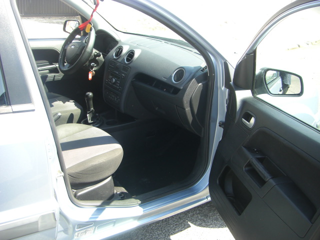 vista interior derecho FORD FUSION 1.4 TDCI 68CV