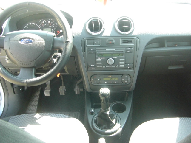 vista salpicadero FORD FUSION 1.4 TDCI 68CV