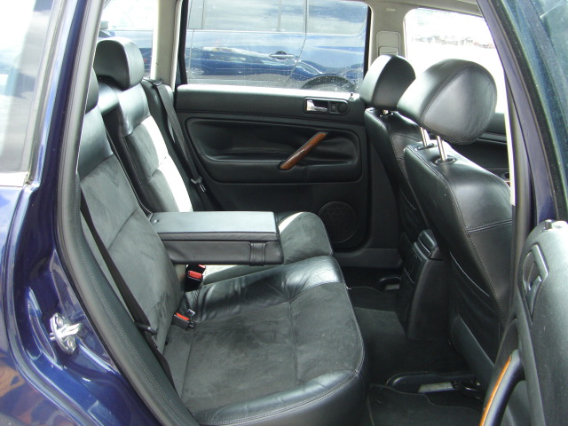 vista interior trasero VOLKSWAGEN PASSAT AVANT 1.9 TDI 130CV