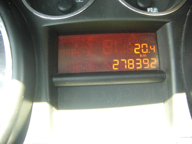 vista km PEUGEOT 308 SW CONFORT 1.6 HDI 108CV 7 PLAZAS