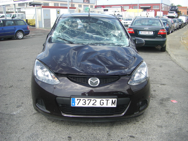 vista delantera MAZDA 2 1.4 GASOLINA 75CV