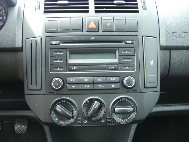vista cd y a/c VOLHSWAGEN POLO 1.4 GASOLINA 80CV