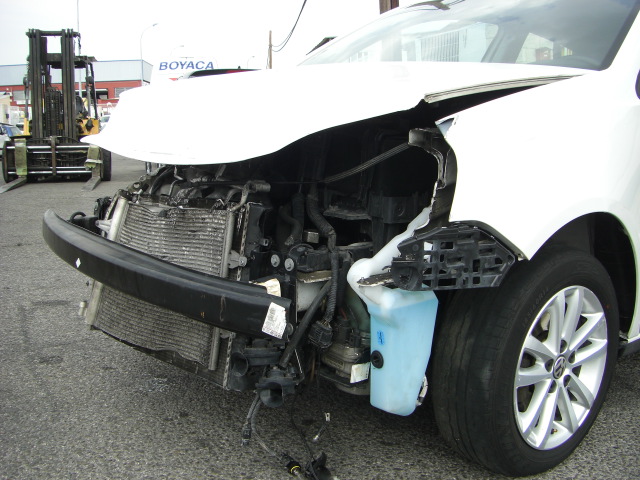 vista golpe VOLHSWAGEN POLO 1.4 GASOLINA 80CV