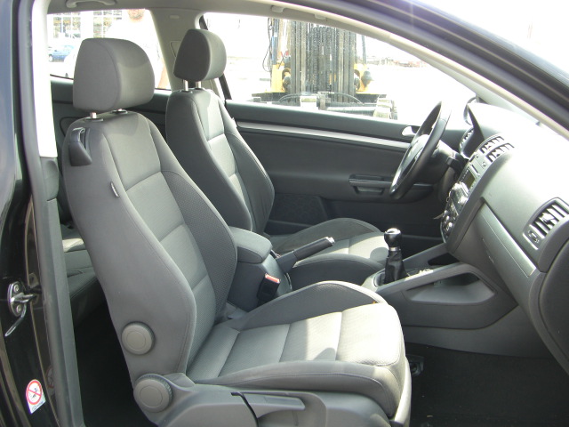 vista interior derecho VOLKSWAGEN GOLF 2.0 TDI 140CV