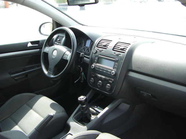 vista interior izquierdo VOLKSWAGEN GOLF 2.0 TDI 140CV