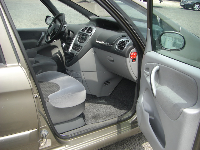 vista interior derecho CITROEN XSARA PICASSO 1.6 HDI 110CV